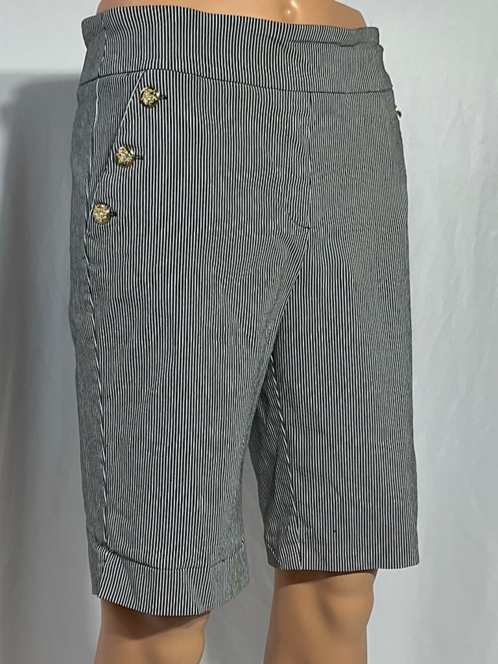 Counterparts Sz 12 Charcoal & White Striped Shorts Womens Bermuda 168R0528BO
